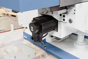 ram type and universal ram type milling machines